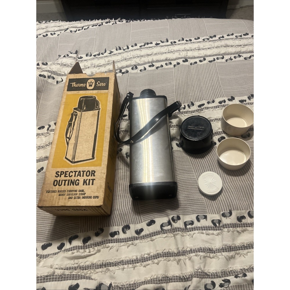 VINTAGE THERMO-SERV SPECTATOR OUTING KIT " THERMOS " STAINLESS STEEL Outdoors